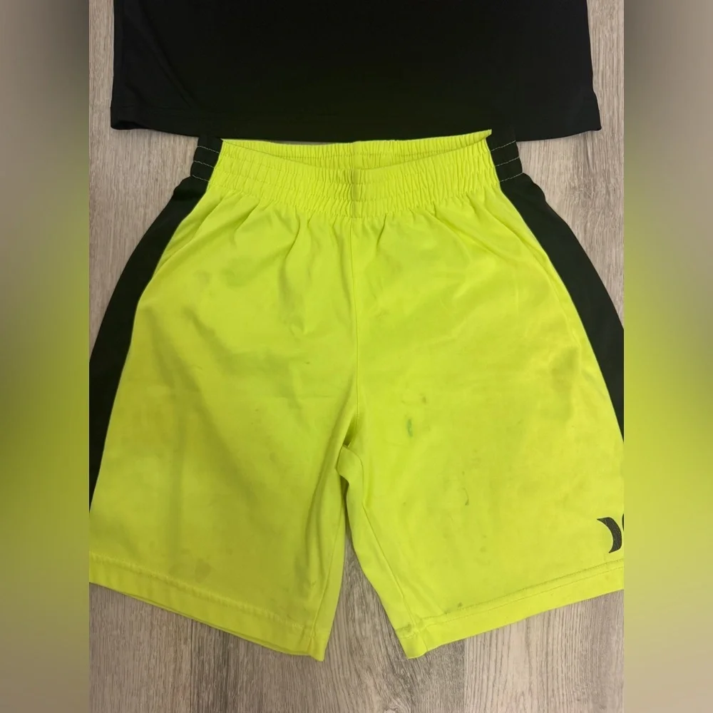 Hurley Black T-Shirt and Neon Yellow Shorts Set